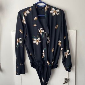DYNAMITE TOPS- black floral bodysuit